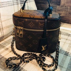 Cute Vanity Sling Bag